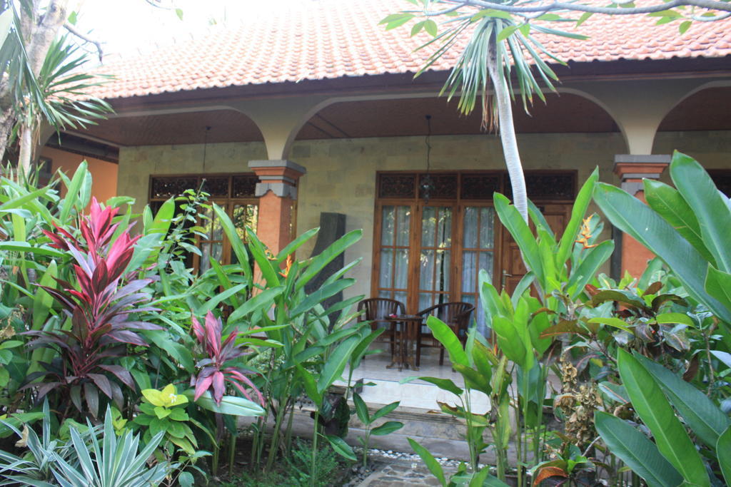 Cleopatra Beach Bungalows Hotel Lovina Szoba fotó