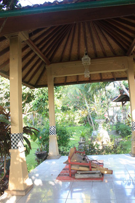 Cleopatra Beach Bungalows Hotel Lovina Kültér fotó